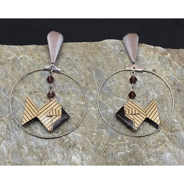 Créoles en acier inoxydable argent avec poisson en origami et perles en cristal marron