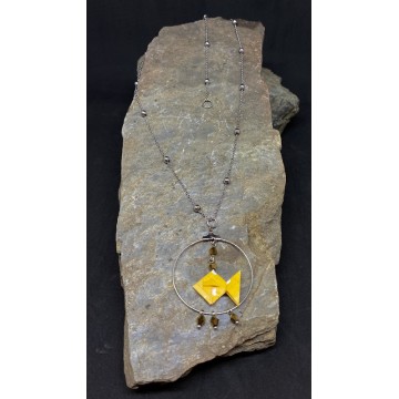 Collier chocker en acier inoxydable avec un poisson en origami et des perles en cristal jaune