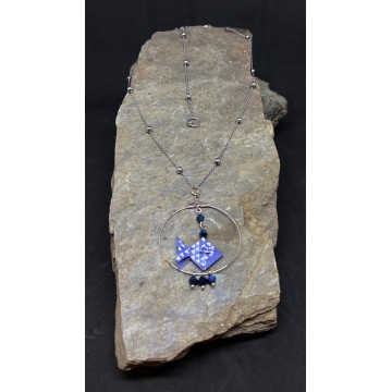 Collier chocker en acier inoxydable avec un poisson en origami et des perles en cristal bleu